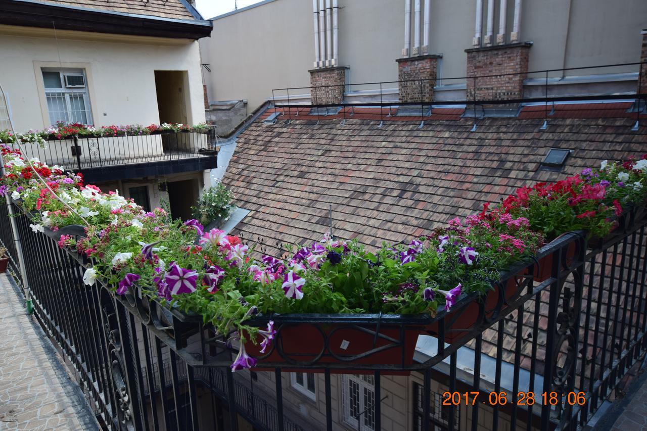 Eitans Guesthouse Budapešť Exteriér fotografie